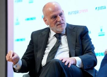 chu tich la liga khang dinh barca khong mua trong tai.jpg