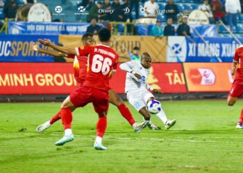 Từ vị thế vô địch tới nỗi lo rơi vào cuộc đua trụ h clb nam dinh tu vi the vo dich toi noi lo roi vao cuoc dua tru hang.jpg