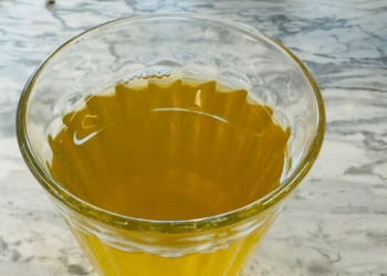 co nen uong tra xanh de qua dem 2000.png