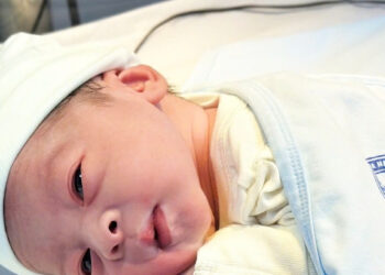 Công dân đầu tiên chào đời năm Bính Ngọ ở Bệnh viện Phụ sản Trung ương cong dan dau tien chao doi nam binh ngo o benh vien phu san trung uong 453.jpg