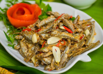 dac san troi ban o phu tho thit beo thom chien gion hay kho deu ngon 2688.jpg