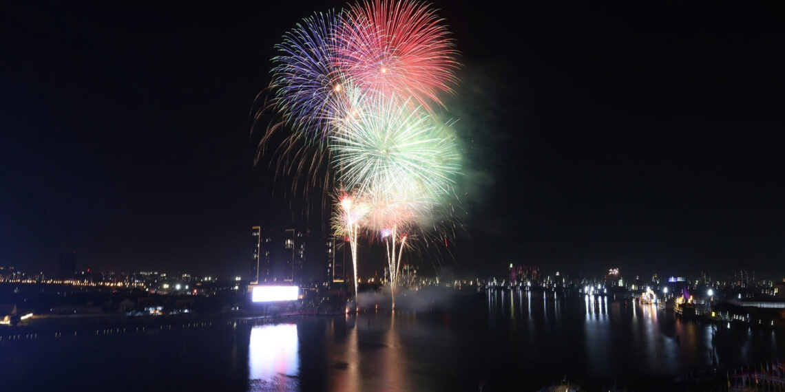 Địa điểm xem bắn pháo hoa ở TPHCM đêm giao thừa Tết Bính Ngọ 2026 dia diem xem ban phao hoa o tphcm dem giao thua tet 2026 1937.jpg