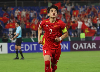 dinh bac nhan tin cuc vui truoc tran dai chien cahn vs ninh binh 1299.jpg