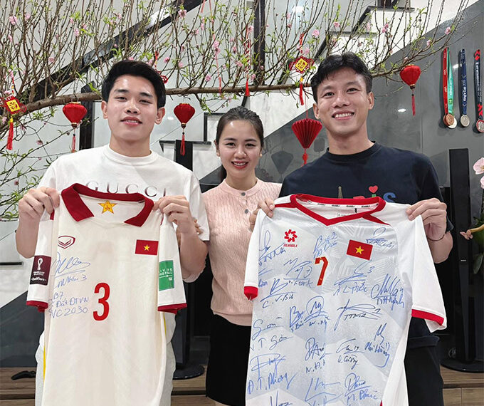 dinh bac vs que ngoc hai 1302121350.jpg