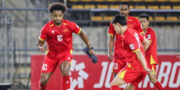 dt viet nam tut thu hang tren bxh fifa.jpg