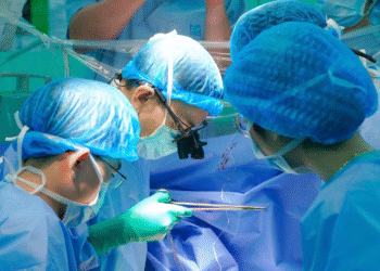 Đưa trái tim từ Hà Nội vào TPHCM, hồi sinh sự sống cho bệnh nhi 11 tuổi dua trai tim tu ha noi vao tphcm hoi sinh su song cho benh nhi 11 tuoi 1108.png