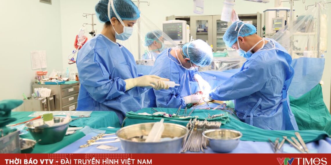 Ca ghép gan cấp cứu cứu sống người bệnh thời điểm cận Tết ghep gan 85920729837252576653045 29815670451217249280524.jpg