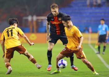 hai cu tat cho ninh binh o khuc cua vo dich vleague.jpg