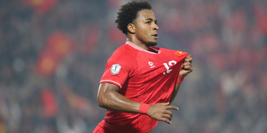 HLV Kim Sang Sik 'đề phòng' Xuân Son, ai thay thế? hlv kim sang sik de phong xuan son ai thay the 2307.jpg