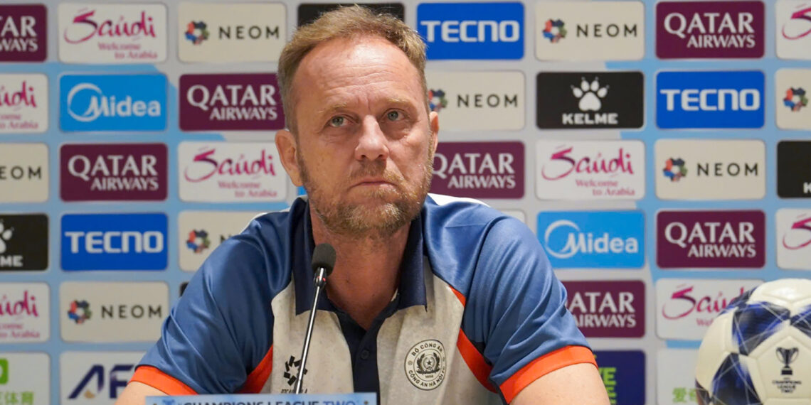 HLV Polking nói điều bất ngờ khi CAHN bị xử thua 0-3 ở Cúp châu Á hlv polking noi dieu bat ngo khi cahn bi xu thua 0 3 o cup chau a 1353.jpg