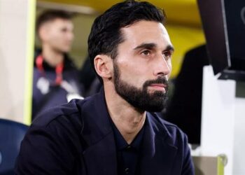 hlv real madrid to barca dung sau scandal lon nhat lich su la liga.jpg