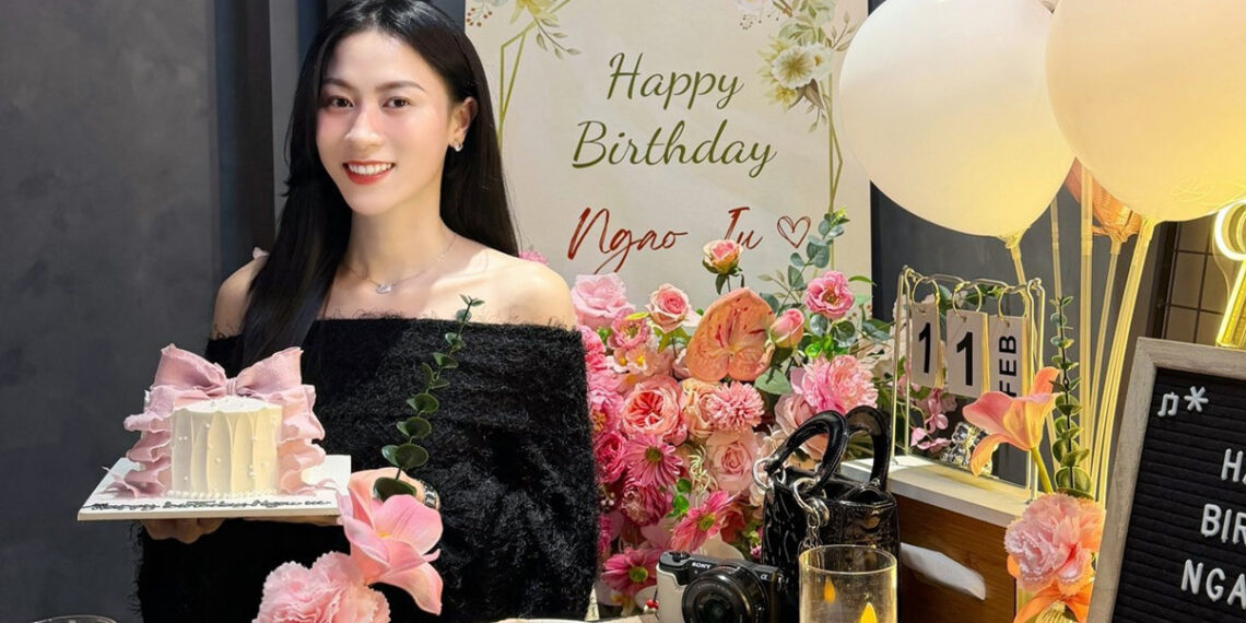 hoa khoi bong chuyen kieu trinh don sinh nhat ben nguoi thuong 3394.jpg