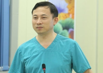 hon 20 nam dua ra nhung quyet dinh sinh tu cua vi bac si tuoi ngua 1243.jpg