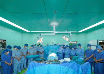 Hơn 200 nhân viên y tế xuyên đêm cuối năm thực hiện 4 ca ghép tạng hon 200 nhan vien y te xuyen dem cuoi nam thuc hien 4 ca ghep tang 1422.png