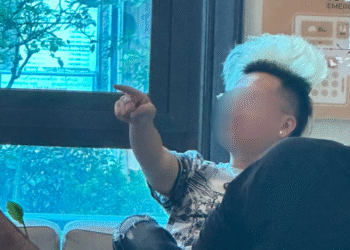 khach nuoc ngoai to tiktoker lam on luc 2h sang trong khach san o sa pa 2076.png