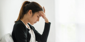 khung hoang tinh than vi ap luc cong viec cuoi nam tet 2321.png