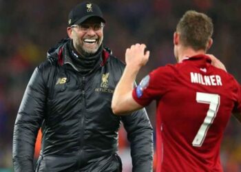 Klopp: "Liverpool không thể thành công nếu thiếu Milner" klopp milner 2202193023.jpg