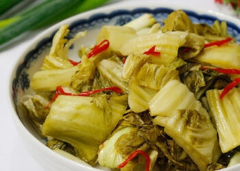 mot dieu tuyet doi tranh khi an dua cai muoi 2201.jpg