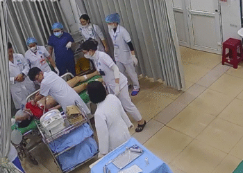 nam thanh nien 22 tuoi bat ngo do guc ngung tim tren san tap 1117.png