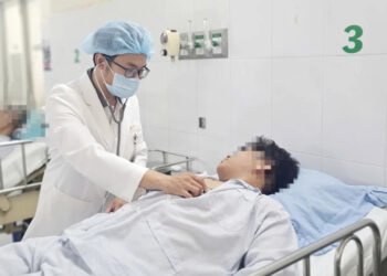 nam thanh nien bat ngo nguy kich do tac mach phoi hiem gap sau choi the thao 1061.webp.jpeg