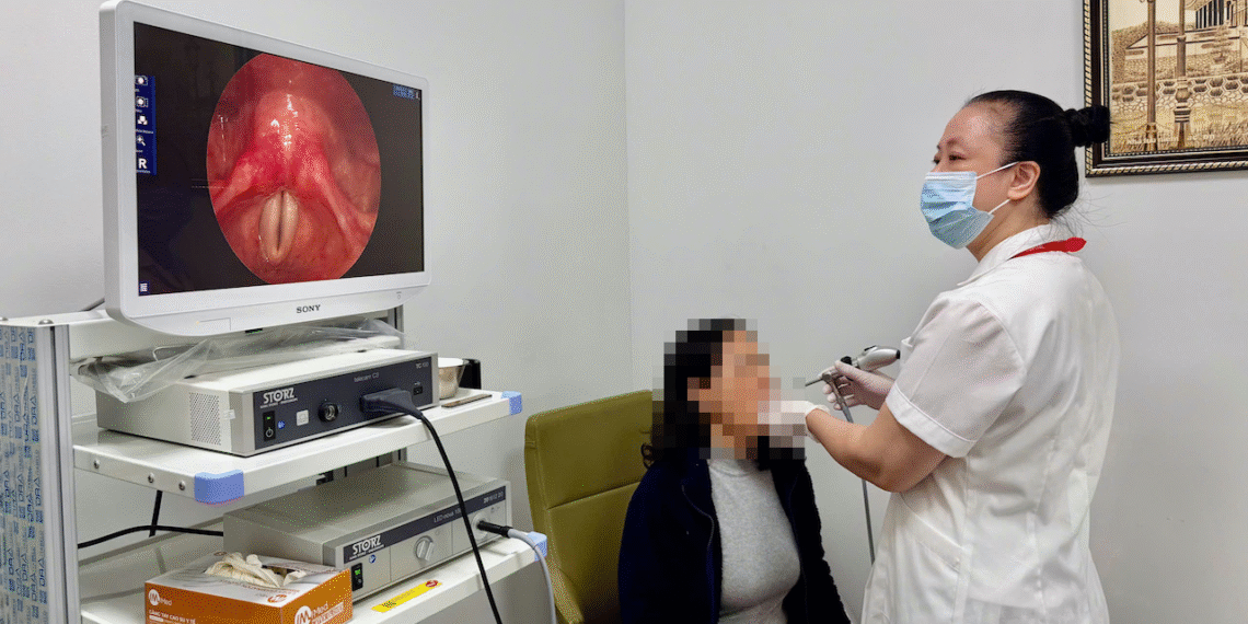 nguoi phu nu di kham vi khan tieng bac si chi ra nguyen nhan it ngo 995.png