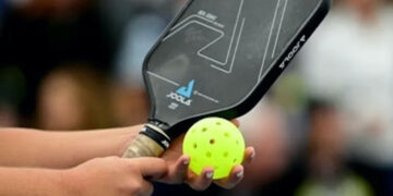 nguoi phu nu do guc sau 3 cu danh pickleball 798.jpg