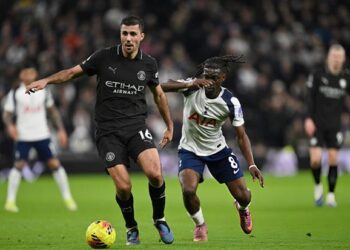 rodri thua nhan man city kho co the bat kip arsenal.jpg