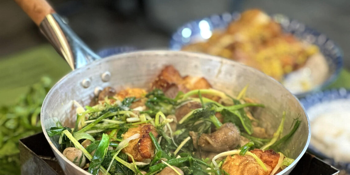 sai lam khi su dung thuc an sau tet co the gay ngo doc 1978.jpg