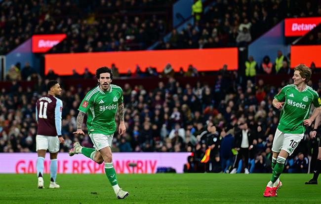 sandro tonali lan dau len tieng ve tin don gia nhap arsenal.jpg