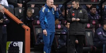 sau thomas frank toi luot sean dyche bi nottingham forest sa thai.jpg