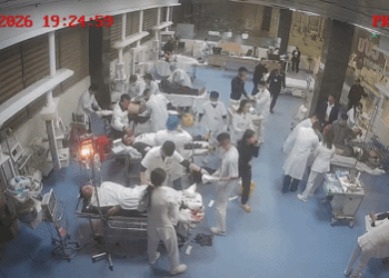 Sức khỏe 10 nạn nhân trong vụ nổ mìn vào nhà anh vợ suc khoe 10 nan nhan trong vu nem min vao nha anh vo 1107.gif