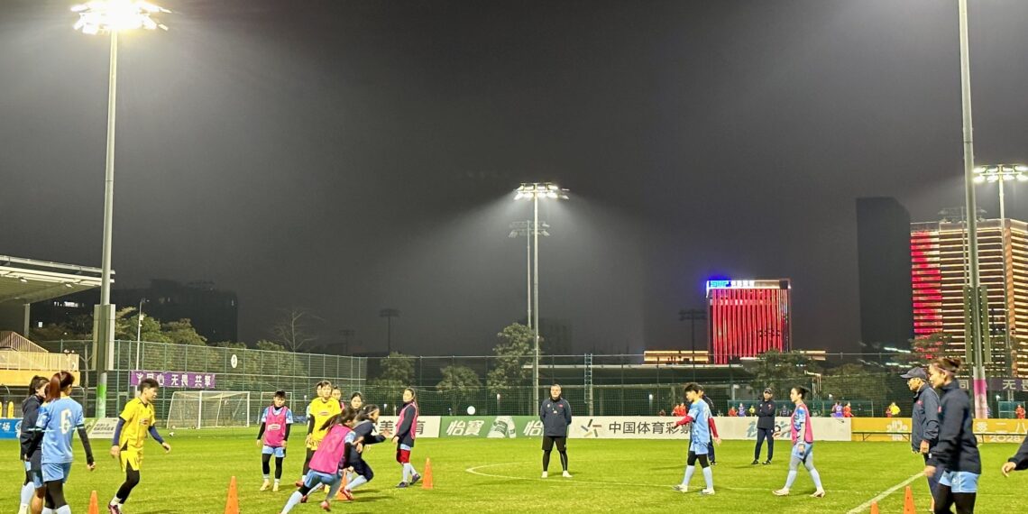 thanh nha san sang cho tran giao huu voi trung quoc.jpeg