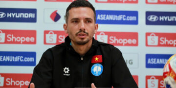 thay xuan son chia tay clb nam dinh hlv vu hong viet tro lai 517.jpg