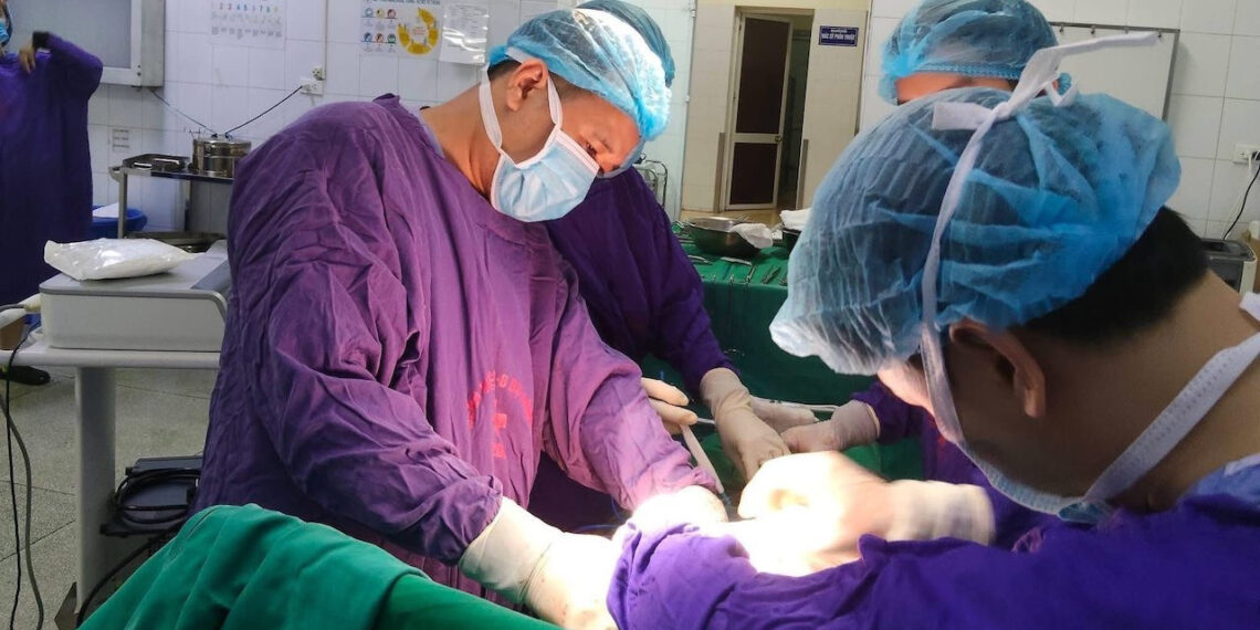 thung ruot vi thoi quen rat nhieu nguoi viet mac 989.jpg