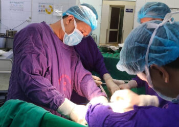 thung ruot vi thoi quen rat nhieu nguoi viet mac 989.jpg