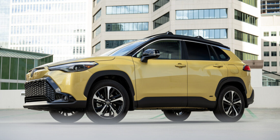 toyota corolla cross hybrid 00012 jpg.16601.jpeg