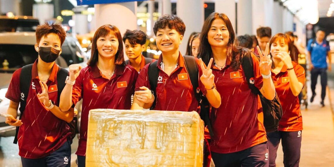 Tuyển thủ Thùy Trang lỡ Tết Bính Ngọ 2026 bên gia đình tran thi thuy trang 1602075459.jpg