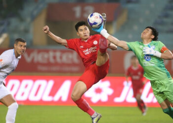 Thủ quân U23 Việt Nam che mờ Xuân Son, Thể Công Viettel lấy 3 điểm truc tiep bong da the cong viettel 0 0 nam dinh the tran soi dong 1809.jpg