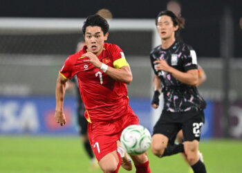 u23 viet nam va mon qua tet som cho hlv kim sang sik 2073.jpg