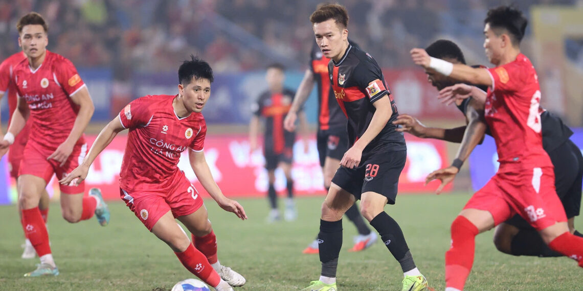 v league tro lai sau tet ai tranh ai bo cuoc dua vo dich 1198.jpg