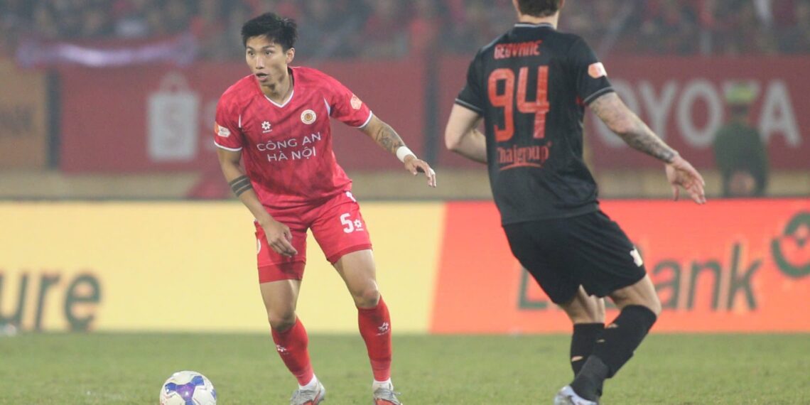 Cập nhật chấn thương của Văn Hậu: Thở phào nhẹ nhõm vanha 0102223457.jpg