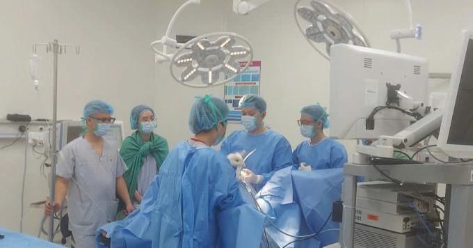 Về quê ăn Tết, người phụ nữ trọng thương do trâu húc ve que an tet hai vo chong trong thuong do trau huc 1066.webp.jpeg