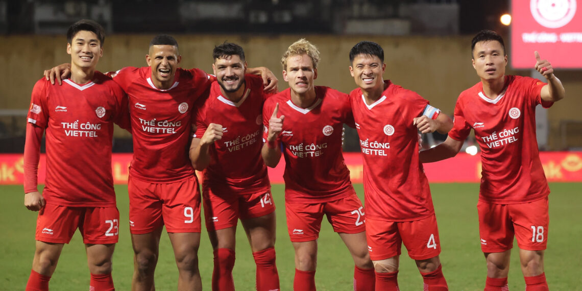 vui buon chuyen thuong tet cua bong da the thao viet nam 2560.jpg