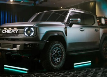 Hé lộ mẫu bán tải động cơ dầu lai điện đầu tiên trên thế giới xehay chery 250226 1.jpg