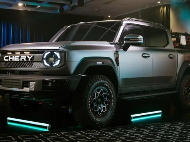 Hé lộ mẫu bán tải động cơ dầu lai điện đầu tiên trên thế giới xehay chery 250226 1.jpg