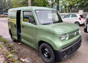 VinFast EC Van có thêm phiên bản cửa trượt bên hông, giá 325 triệu đồng xehay ec van cua truot 270226 1.jpg