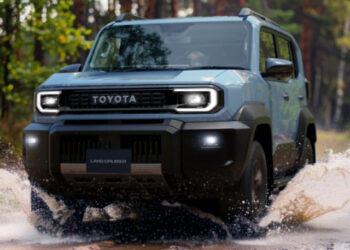 xehay fj dna 180226 4.jpg