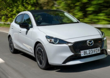 xehay khai tu mazda2 100226 2.jpg