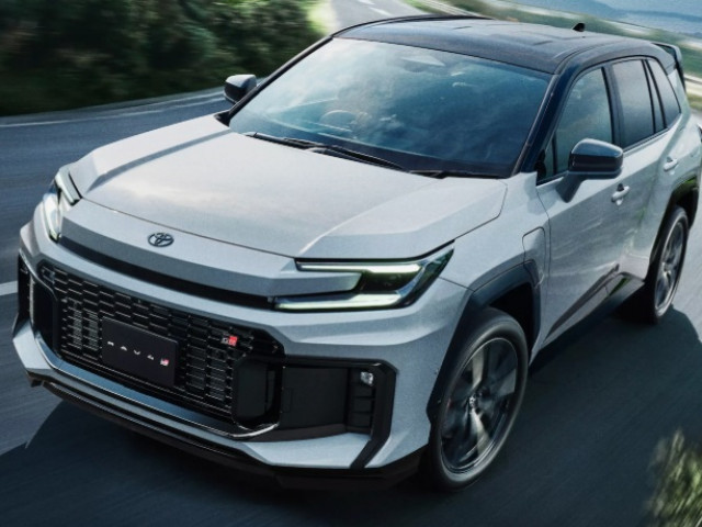 Toyota RAV4 2026 trình làng: SUV PHEV có khả năng cấp điện gia đình liên tục trong vòng 7 ngày xehay rav4 phev 200226 1.jpg