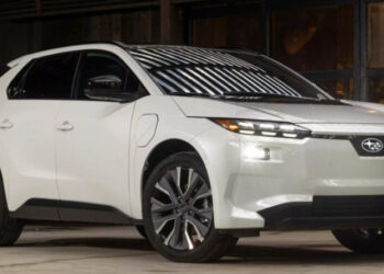 xehay suv subaru 110226 3.jpg